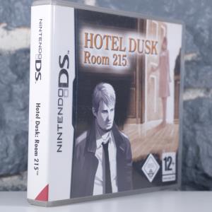 Hotel Dusk - Room 215 (02)